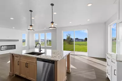 676 N 275 E, Providence, UT 84332 - Photo 10