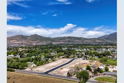 10449 N 6150 W #2, Highland, UT 84003 - Photo 2