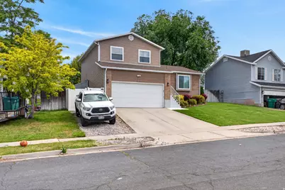 990 W 2600 N, Layton, UT 84041 - Photo 32