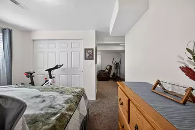 990 W 2600 N, Layton, UT 84041 - Photo 24
