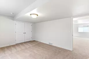 2064 W Orchard Harvest Dr, Kaysville, UT 84037 - Photo 36
