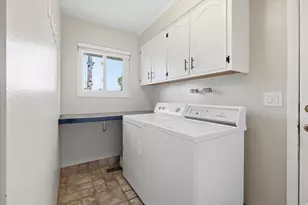 85 N 100 E, Millville, UT 84326 - Photo 24