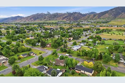 85 N 100 E, Millville, UT 84326 - Photo 36