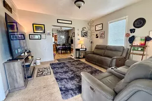 200 W 100 S, Roosevelt, UT 84066 - Photo 2