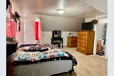200 W 100 S, Roosevelt, UT 84066 - Photo 16