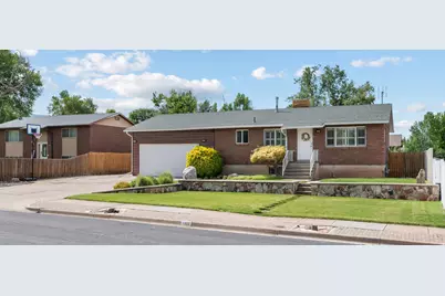 1122 E 1300 N, Layton, UT 84040 - Photo 2