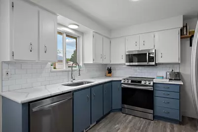 1122 E 1300 N, Layton, UT 84040 - Photo 8