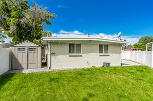 48 W Moon Ridge Dr, Murray, UT 84107 - Photo 22