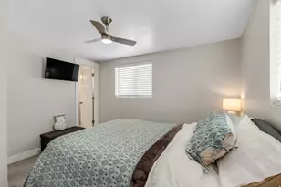 48 W Moon Ridge Dr, Murray, UT 84107 - Photo 12