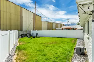 48 W Moon Ridge Dr, Murray, UT 84107 - Photo 24