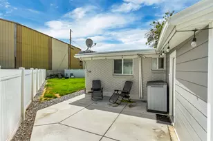 48 W Moon Ridge Dr, Murray, UT 84107 - Photo 24