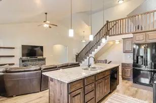 1886 S 3475 W, Syracuse, UT 84075 - Photo 6