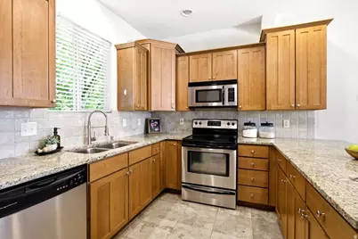 625 E 200 S #5, Salt Lake City, UT 84102 - Photo 10