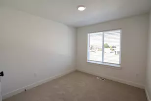 667 N 300 W, Smithfield, UT 84335 - Photo 14