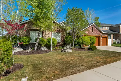 533 E Jade Park Ln S, Draper, UT 84020 - Photo 2