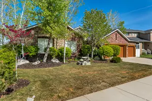 533 E Jade Park Ln S, Draper, UT 84020 - Photo 2