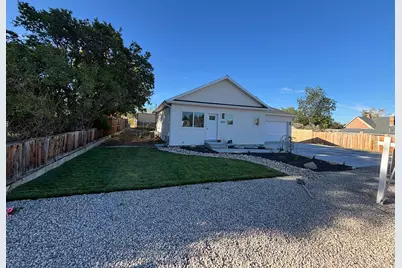 240 E 200 S, Mount Pleasant, UT 84647 - Photo 26