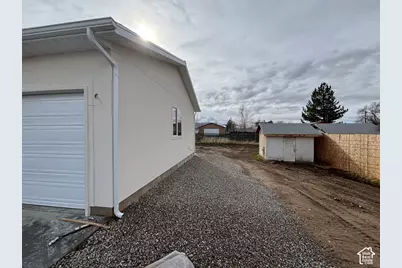 240 E 200 S, Mount Pleasant, UT 84647 - Photo 26