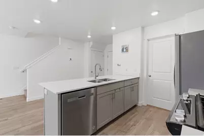 1049 E Regatta Ln, Saratoga Springs, UT 84045 - Photo 18