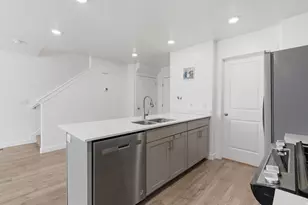 1049 E Regatta Ln, Saratoga Springs, UT 84045 - Photo 18