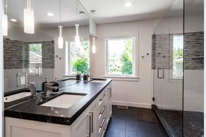 6282 S Cobblecrest Rd, Holladay, UT 84121 - Photo 10
