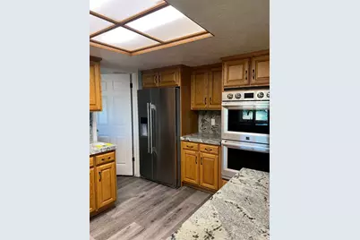 2561 E 2700 N, Layton, UT 84040 - Photo 14