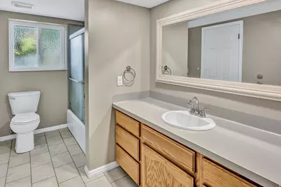2561 E 2700 N, Layton, UT 84040 - Photo 26