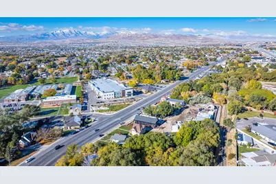 7 E State St, Lehi, UT 84043 - Photo 18