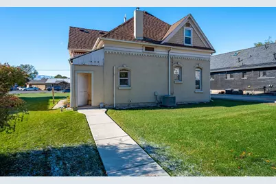 7 E State St, Lehi, UT 84043 - Photo 4