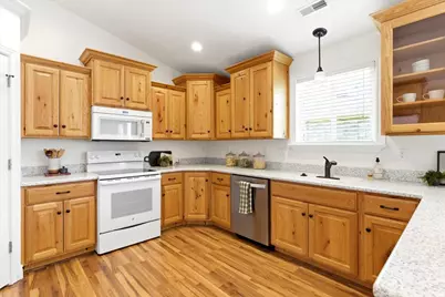 250 Bryce Dr, Kaysville, UT 84037 - Photo 6