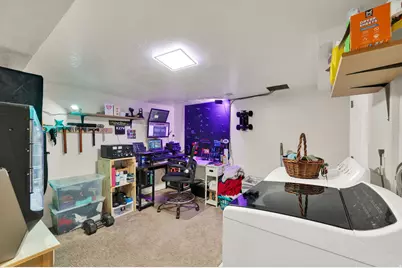 55 E Diamond St N, Layton, UT 84041 - Photo 20