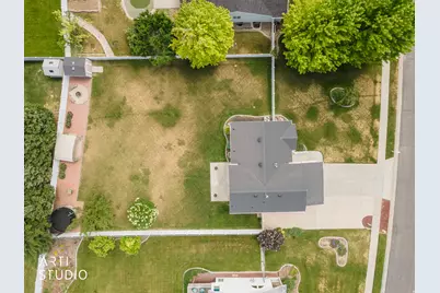 2402 W 2375 N, Clinton, UT 84015 - Photo 44