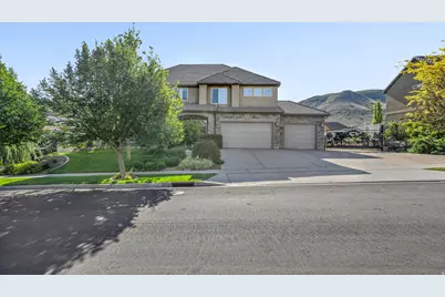 14497 S Fox Creek Dr W, Herriman, UT 84096 - Photo 2