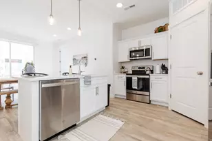 571 Blue Lk St, Garden City, UT 84028 - Photo 10