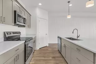 1701 W 2700 S, Syracuse, UT 84075 - Photo 8