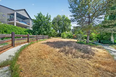 8555 S Grambling Way, Sandy, UT 84094 - Photo 34
