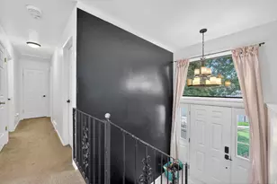 8555 S Grambling Way, Sandy, UT 84094 - Photo 12