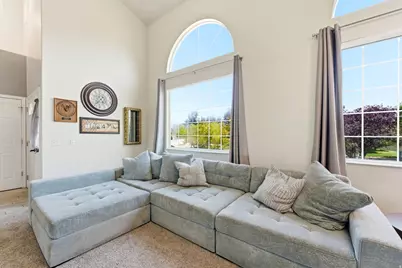 10188 Yorkshire Dr S, South Jordan, UT 84095 - Photo 22