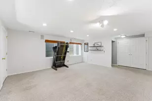 10188 Yorkshire Dr S, South Jordan, UT 84095 - Photo 46