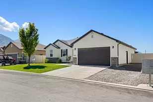 673 Stone Brook Ln, Santaquin, UT 84655 - Photo 2