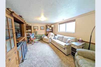 1217 E Eastridge Dr S, Logan, UT 84321 - Photo 24