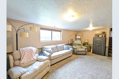 1217 E Eastridge Dr S, Logan, UT 84321 - Photo 26