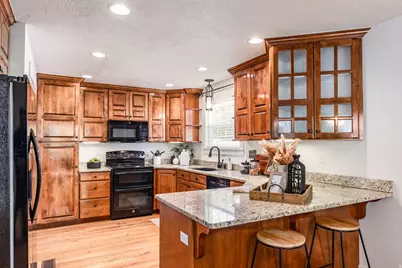 5305 S Roseleaf Dr, Murray, UT 84123 - Photo 4