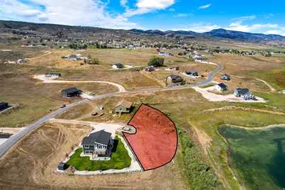 270 E Mariner Cir #8 & 9, Garden City, UT 84028 - Photo 8