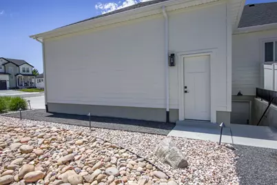 2288 E Parkside Cir S, South Ogden, UT 84403 - Photo 36