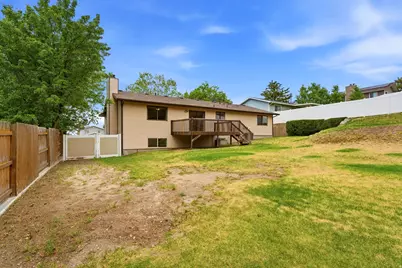 9057 S Cherbourg Pl E, Sandy, UT 84093 - Photo 54