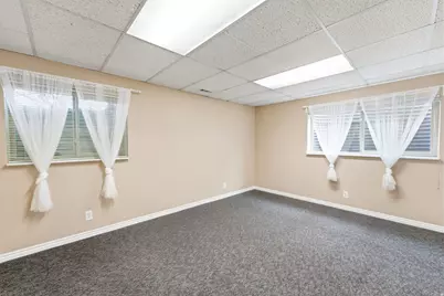 9057 S Cherbourg Pl E, Sandy, UT 84093 - Photo 40