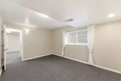 9057 S Cherbourg Pl E, Sandy, UT 84093 - Photo 42