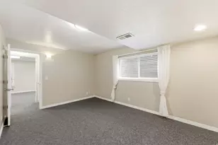 9057 S Cherbourg Pl E, Sandy, UT 84093 - Photo 42