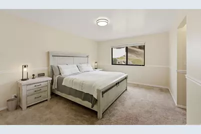 9057 S Cherbourg Pl E, Sandy, UT 84093 - Photo 22
